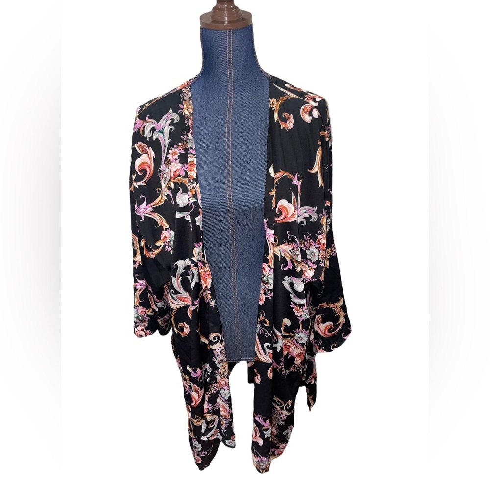 MINKPINK bohemian Floral Kimono Black and Pink XS/S.